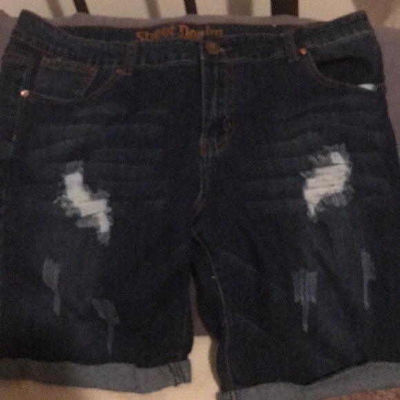 Pants - Street Denim jean shorts